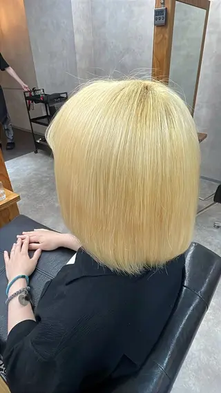 ミディアム カラー 荒川 桃花のヘアスタイル