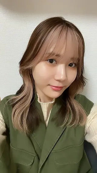 セミロング カラー ナギ『kii』 福岡美容室🇰🇷のヘアスタイル