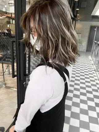 ミディアム カラー タナカ タクヤのヘアスタイル