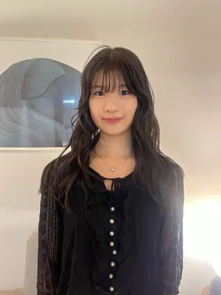 セミロング カラー yoshihama sumireのヘアスタイル