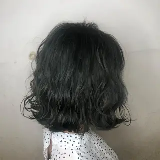 ミディアム カラー 吉村 絢乃のヘアスタイル
