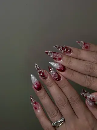 ネイル Dark Honey Susuのネイルデザイン