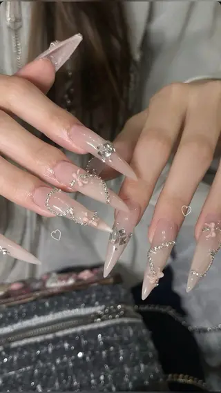 カラー AIN Nailのネイルデザイン