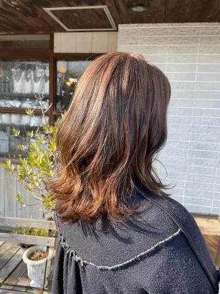 ミディアム 山木 裕子のヘアスタイル