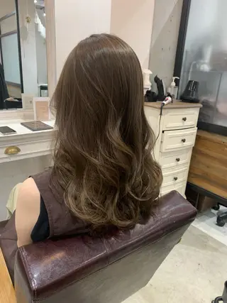 セミロング カラー ヘアアレンジ kei🤎ベージュ /透明感カラー/博多のヘアスタイル