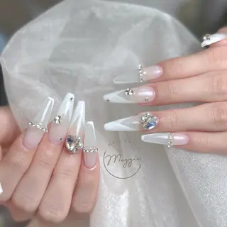 ネイル Maggie Nail🦩のネイルデザイン