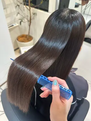 ミディアム Emuest心斎橋 SAKIのヘアスタイル
