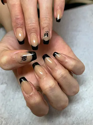 【LINON】 airiのネイルデザイン