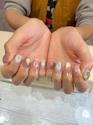 ネイル Nest 岩崎のネイルデザイン