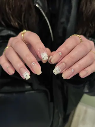 ネイル ⠀ loggy.のネイルデザイン