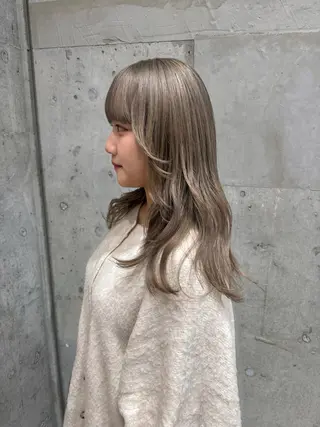ロング カラー ヘアアレンジ mina 🐈‍⬛ ラフな似合わせヘアのヘアスタイル