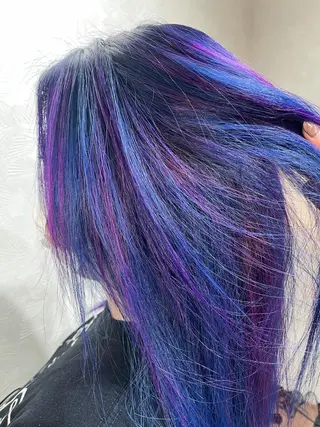 ロング カラー 岩谷/ブリーチ 🪽透明感カラーのヘアスタイル