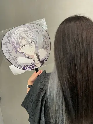 ミディアム カラー インナーカラー 推し ブリーチ  髪質改善のヘアスタイル