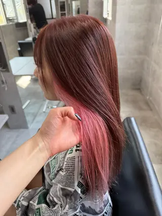 セミロング カラー HOHOMI （ほほみ）のヘアスタイル