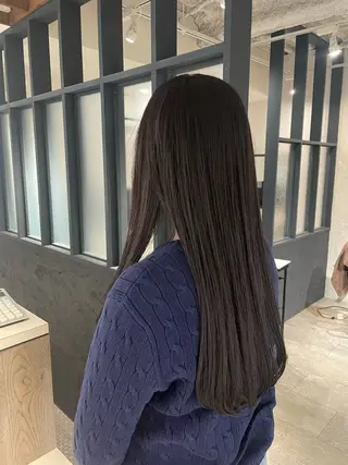 ロング カラー 井上 飛鳥のヘアスタイル