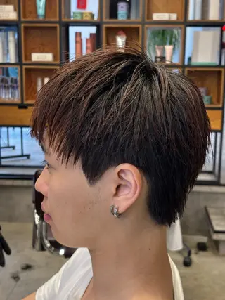 ショート ルーズ/シャドウパー マ/似合わせカットのヘアスタイル