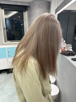 セミロング ♡似合わせハイトーン ♡maiのヘアスタイル
