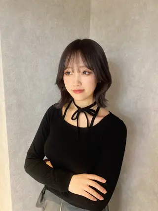 ミディアム カラー 古川 美羽のヘアスタイル