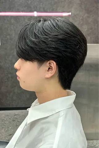 ショート カラー メンズ メンズスタイリスト 前田雄輝のヘアスタイル