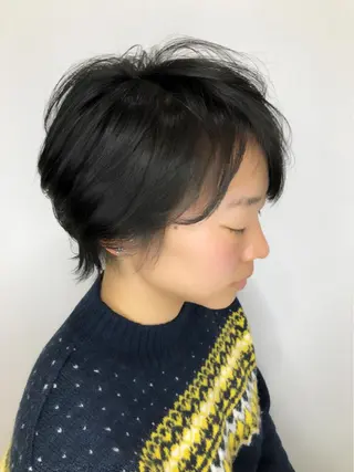 ショート カラー 上田 篤史のヘアスタイル