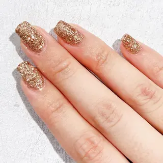 ネイル NailBee銀座店 🤎Akaのネイルデザイン