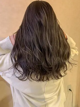 ロング Lit.豊橋 夏目のヘアスタイル