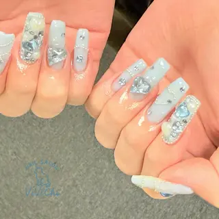 ネイル ViViChi 梨帆のネイルデザイン