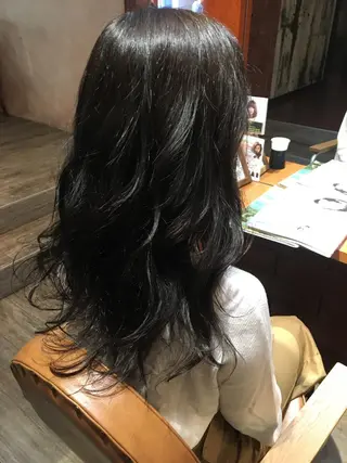 ロング カラー 宮下 浩一のヘアスタイル