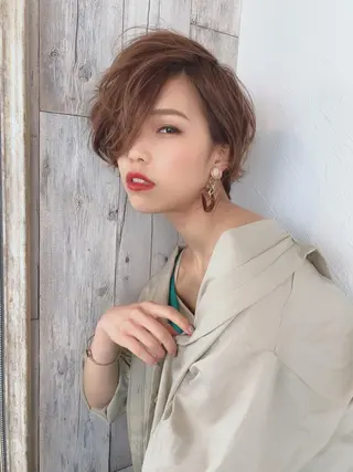岩本 紋音のヘアスタイル