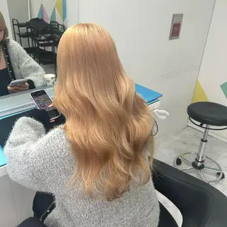 ロング カラー モテ髪ハイトーン🫧 serina🎀池袋のヘアスタイル