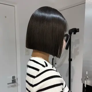 ミディアム 鍋田/ 渋谷/ 縮毛矯正／レイヤーのヘアスタイル