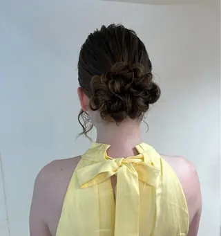 ロング ヘアアレンジ 土山 咲々乃のヘアスタイル