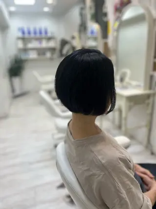 ショート 岡崎 嶺のヘアスタイル