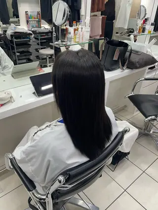 ミディアム カラー ヘンリエッタ自由ヶ丘 けんとのヘアスタイル