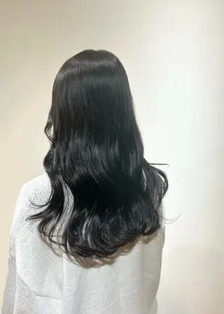 ロング ·.⟡ 福田 彩乃 透明感カラー🪄🩵のヘアスタイル