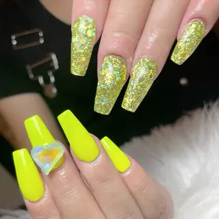 ネイル Feel ‪‪☺︎‬Yuriaのネイルデザイン