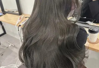 カラー 🌟デザインカラー 久保悠那のヘアスタイル
