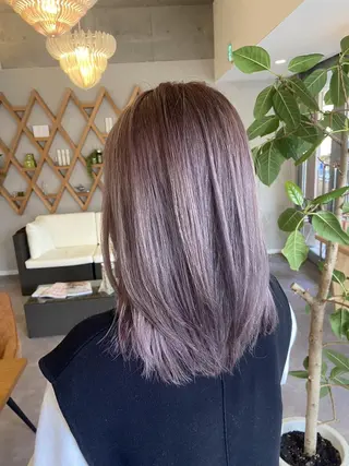 ミディアム カラー ELLE&SALLY 石野のヘアスタイル