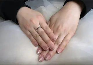 ネイル salon de 4H所属・小林 麻里のネイルデザイン