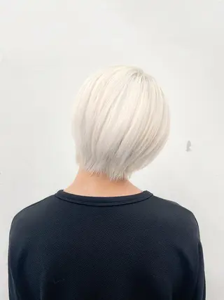 ショート カラー 特別モデル価格 タカシマイッセイのヘアスタイル