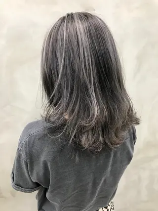 セミロング カラー 🐝 hachi🐝のヘアスタイル