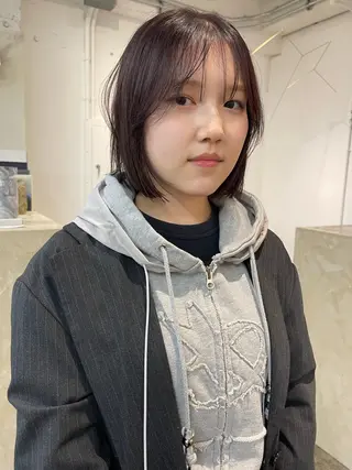 ミディアム カラー Terve.野崎 真里奈のヘアスタイル