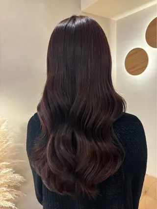 ロング Bond Story りき カラーモデルのヘアスタイル
