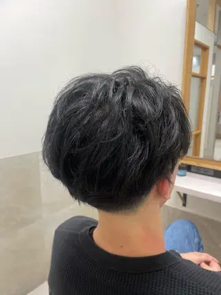 ミディアム BLEACH 🟥 PERM 天神🏆のヘアスタイル
