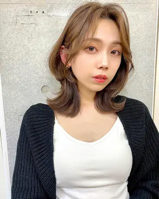 ミディアム カラー 似合わせレイヤー 🇰🇷荒木洋文のヘアスタイル