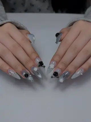 ネイル One HARUNAのネイルデザイン