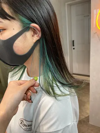 セミロング カラー ナチュラル透明感🌱 小山美樹子のヘアスタイル