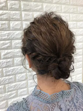 ミディアム ヘアアレンジ 盛れるレイヤーカット 得意🌹井上美沙のヘアスタイル