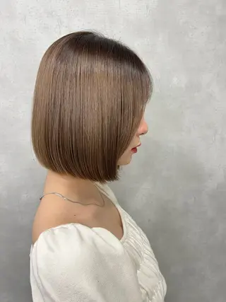 ショート カラー 出雲 莉奈のヘアスタイル