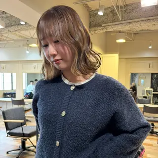 セミロング ブリーチなしベージュ カラー✨Takeのヘアスタイル
